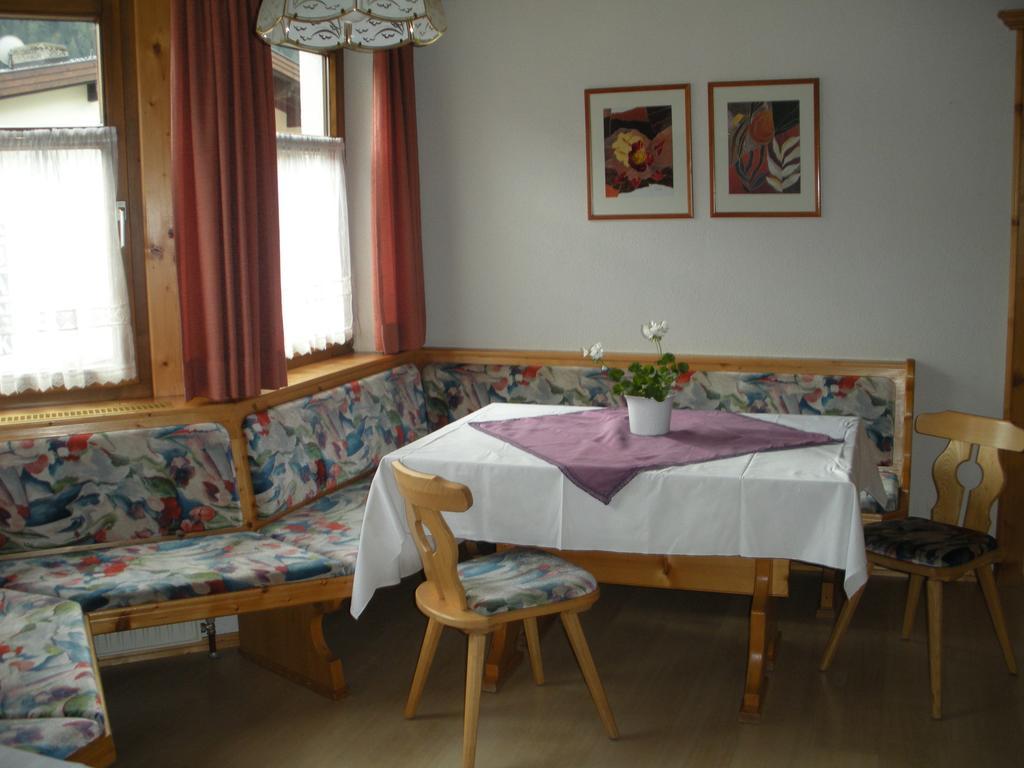 Apartment Christine Oettl Pfunds Bagian luar foto