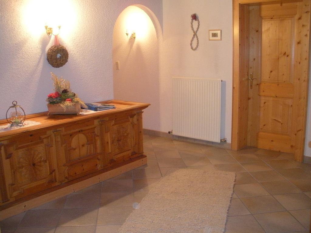 Apartment Christine Oettl Pfunds Ruang foto