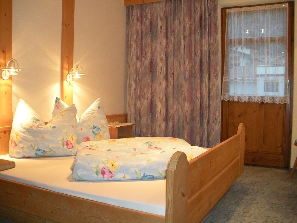 Apartment Christine Oettl Pfunds Ruang foto